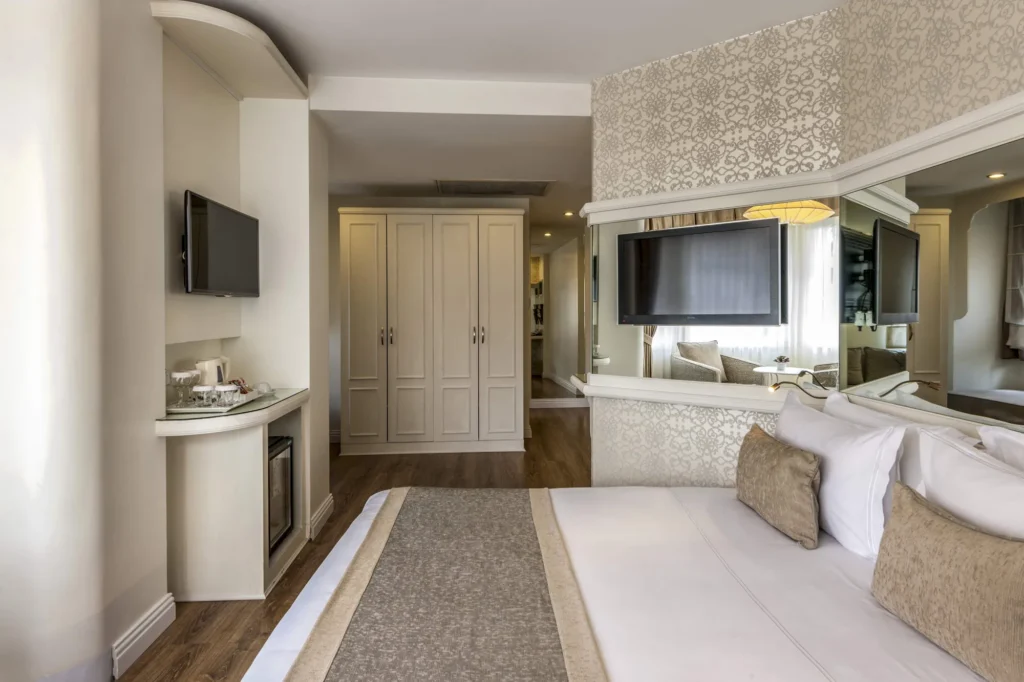Deluxe Rooms