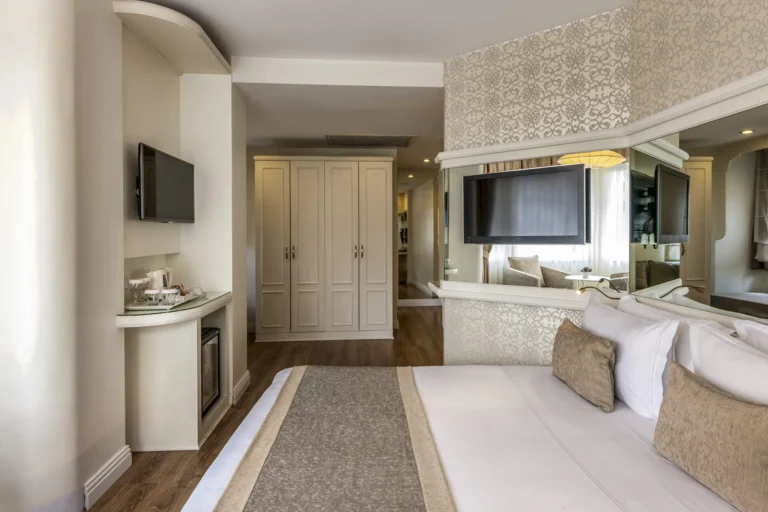 Deluxe Rooms