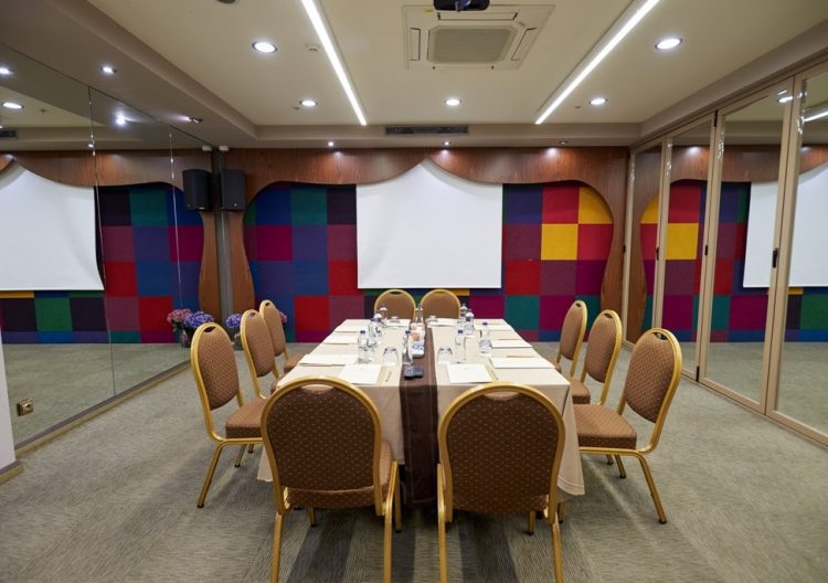 Basilica Meeting Room