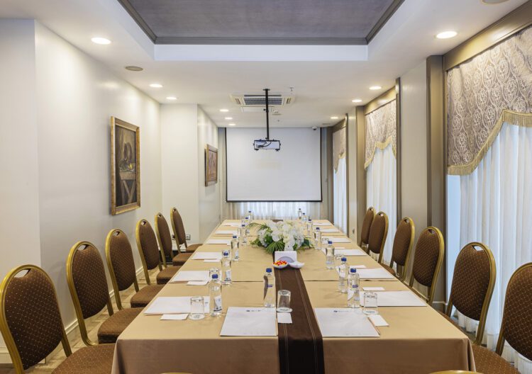 Yasmak Meeting Room