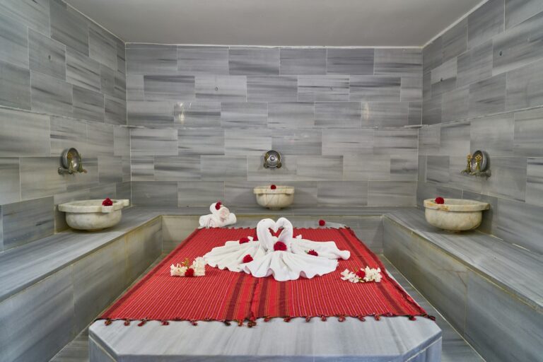 How to Experience a Traditional Turkish Bath